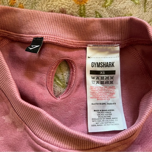 🩷Gymshark Pink Camo Cropped Top - Picture 3 of 8